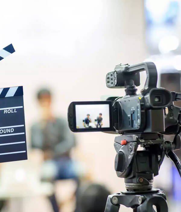 Media & Entertainmentj